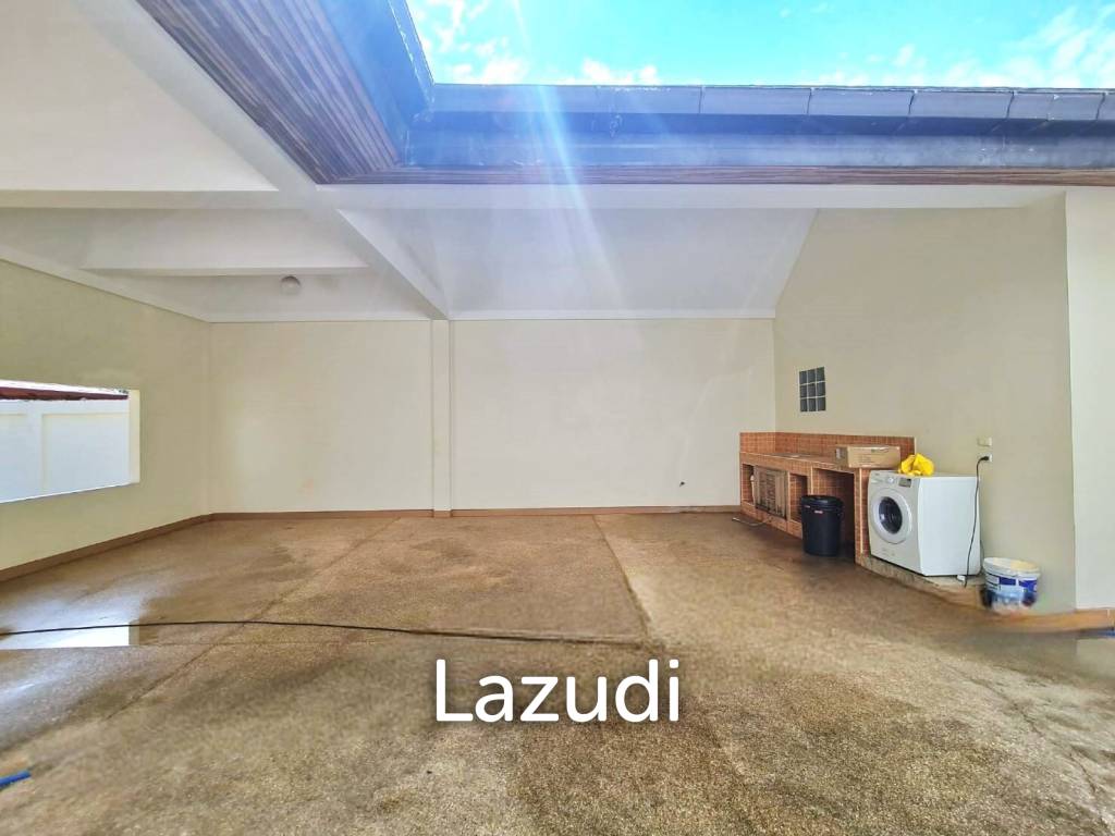 Lake Side House in Huay Yai for Sale