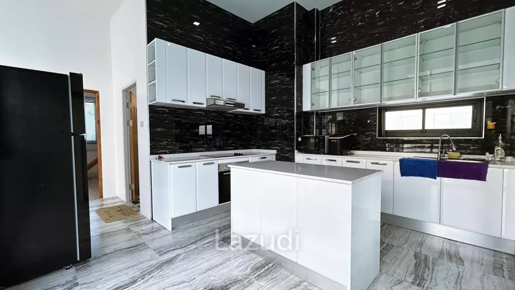 Newly Renovation 3Beds House for Sale