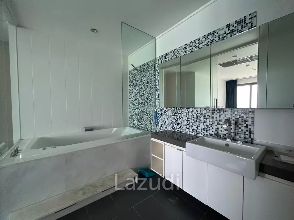 2 Bed 2 Bath 101 SQ.M Northpoint Condo
