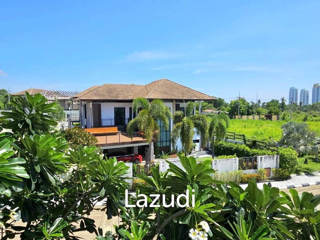 Green Area House for Sale in Sriracha