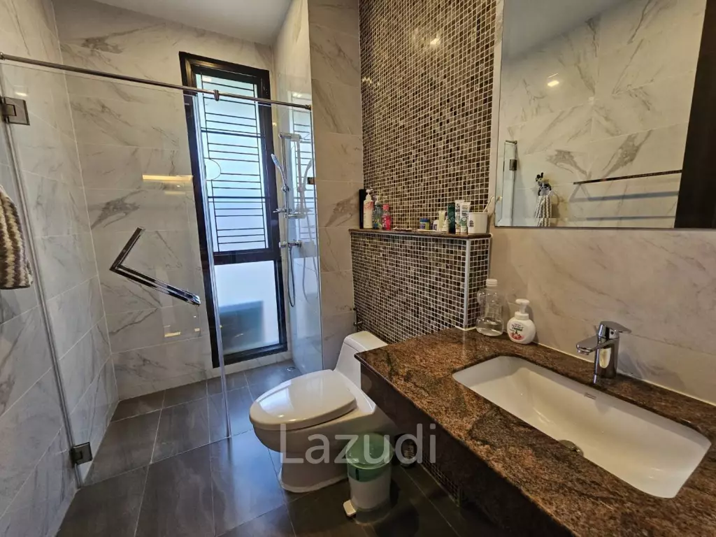 Green Area House for Sale in Sriracha