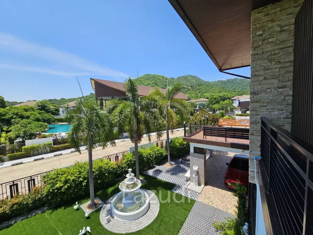 Green Area House for Sale in Sriracha