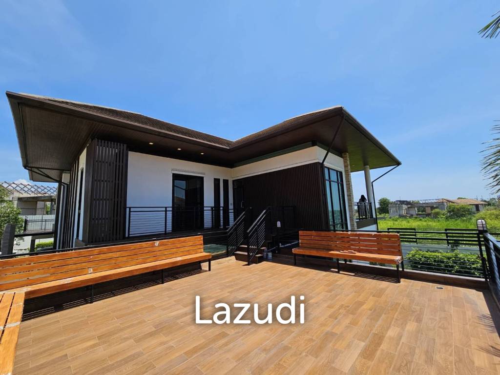Green Area House for Sale in Sriracha