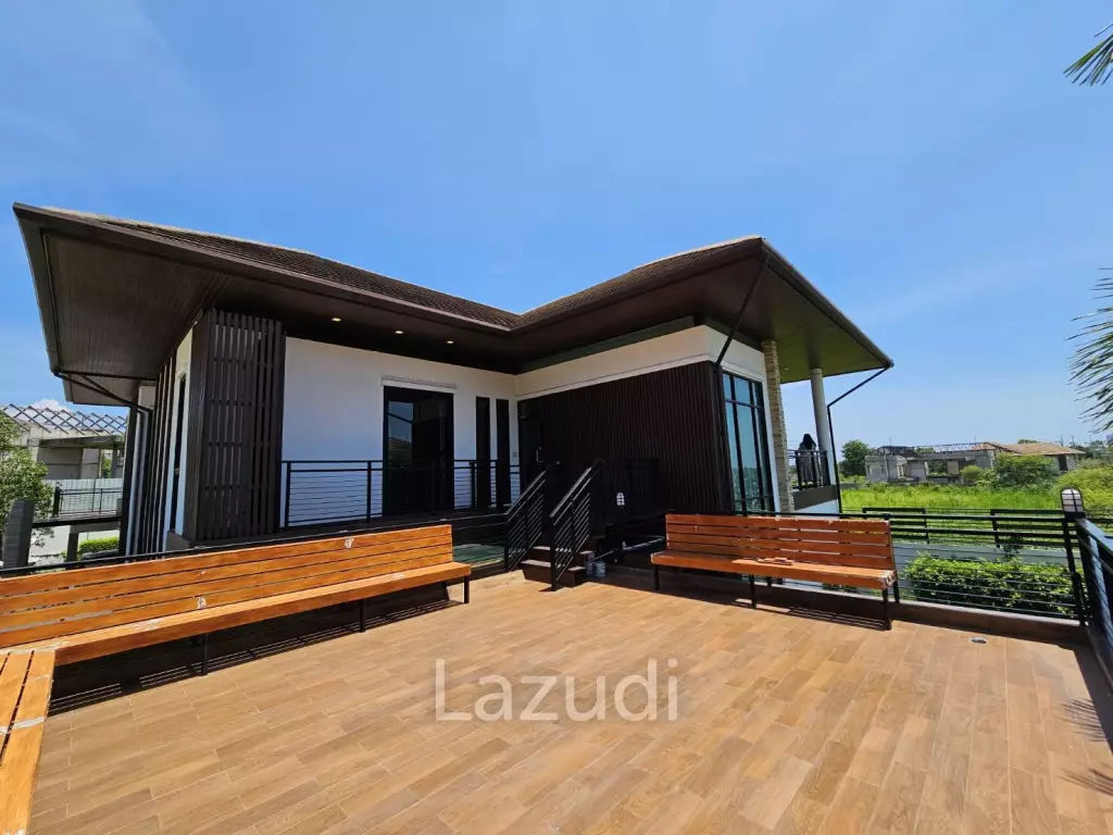 Green Area House for Sale in Sriracha