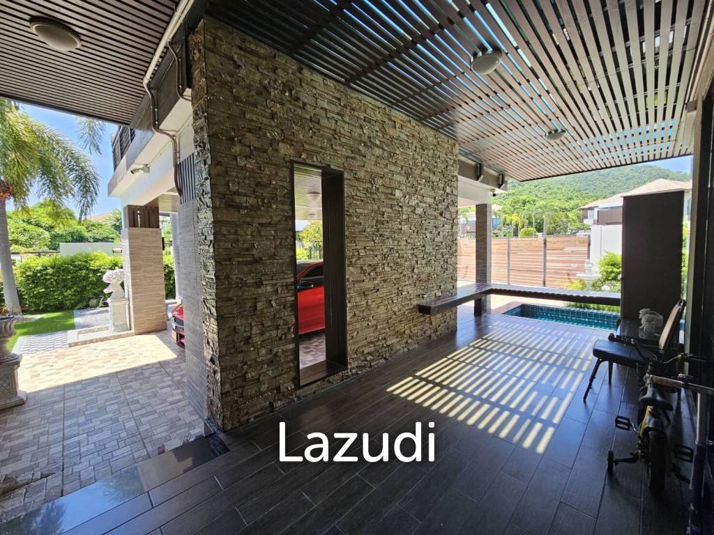 Green Area House for Sale in Sriracha