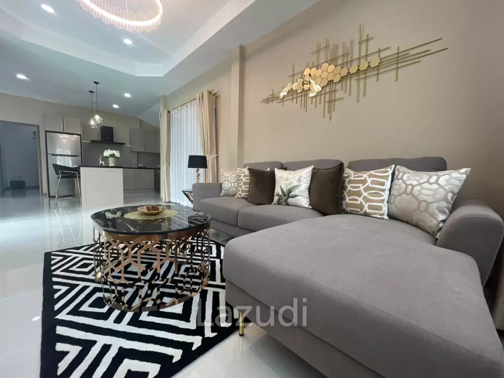 Beautiful Tropical House Style for Sale