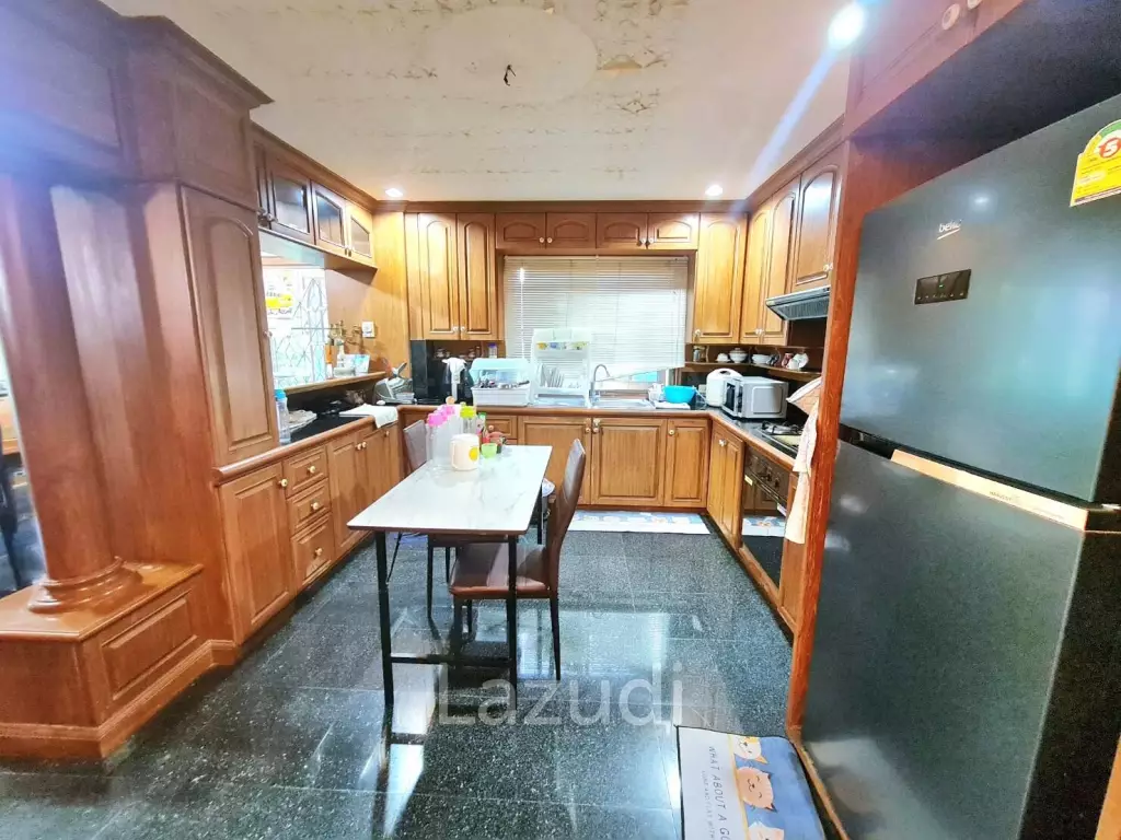 Garden House for Sale in East Pattaya