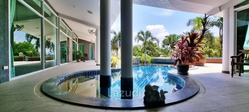 Pong House with Large Garden for Sale