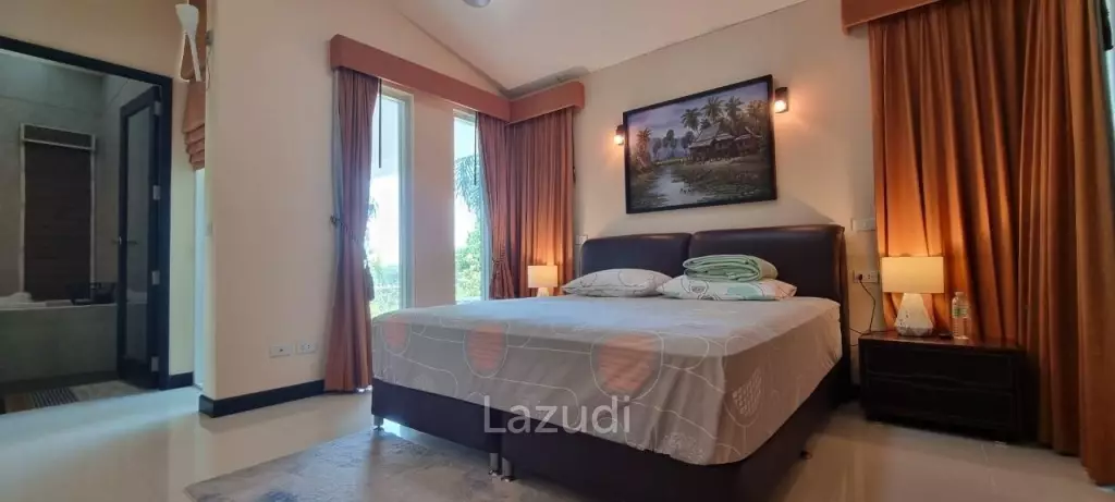 Pong House with Large Garden for Sale