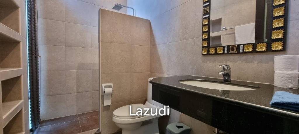Pong House with Large Garden for Sale