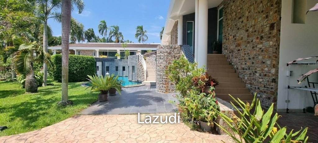 Pong House with Large Garden for Sale