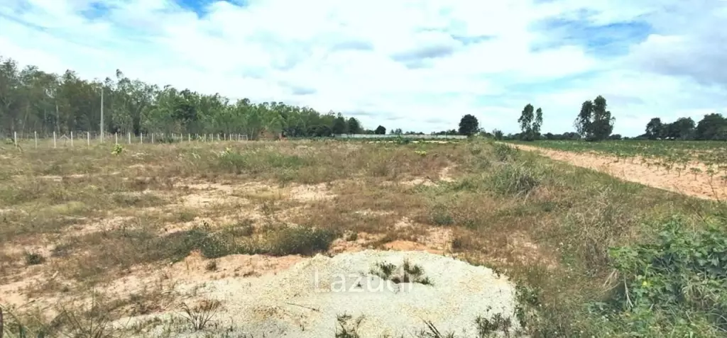 Land for Sale in Mabprachan Lake