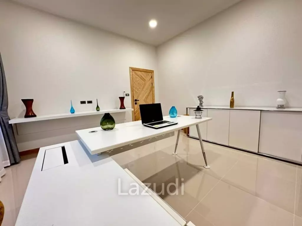 Spacious 3 Beds 3 Baths 250 SQ.M Modern House