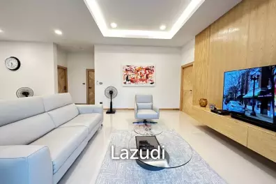 Spacious 3 Beds 3 Baths 250 SQ.M Modern House