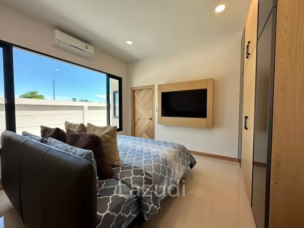 Spacious 3 Beds 3 Baths 250 SQ.M Modern House