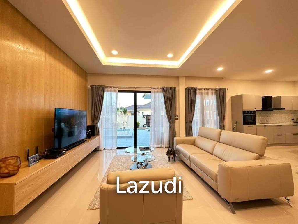 Spacious 3 Beds 3 Baths 250 SQ.M Modern House