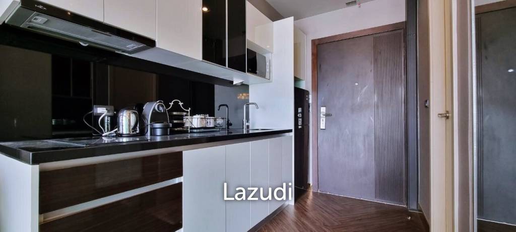 Duplex 1 Bed 62 SQ.M Wong Amat Tower