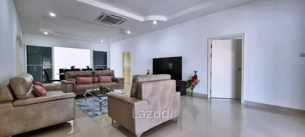 7 ห้องนอน ขายบ้านสวนเขตร้อนในพัทยาตะวันออก