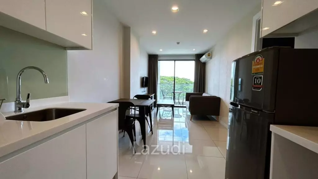 1 Bed 1 Bath 42 SQ.M De Amber Condo
