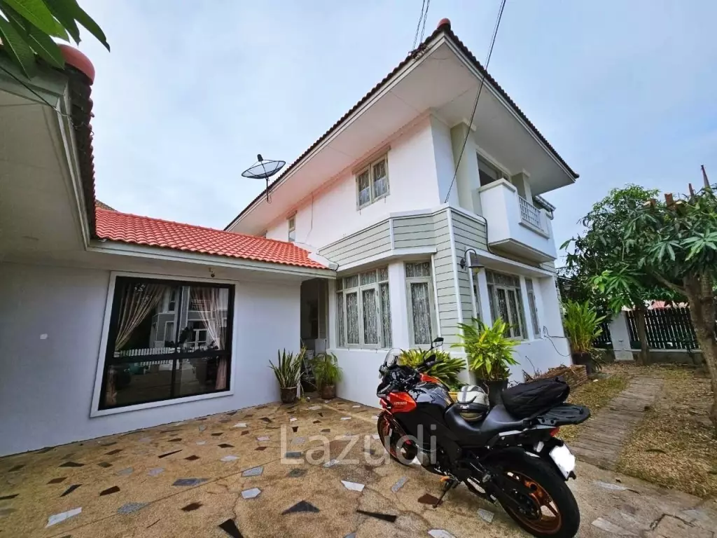 4 Bedrooms Jomtien House for Sale
