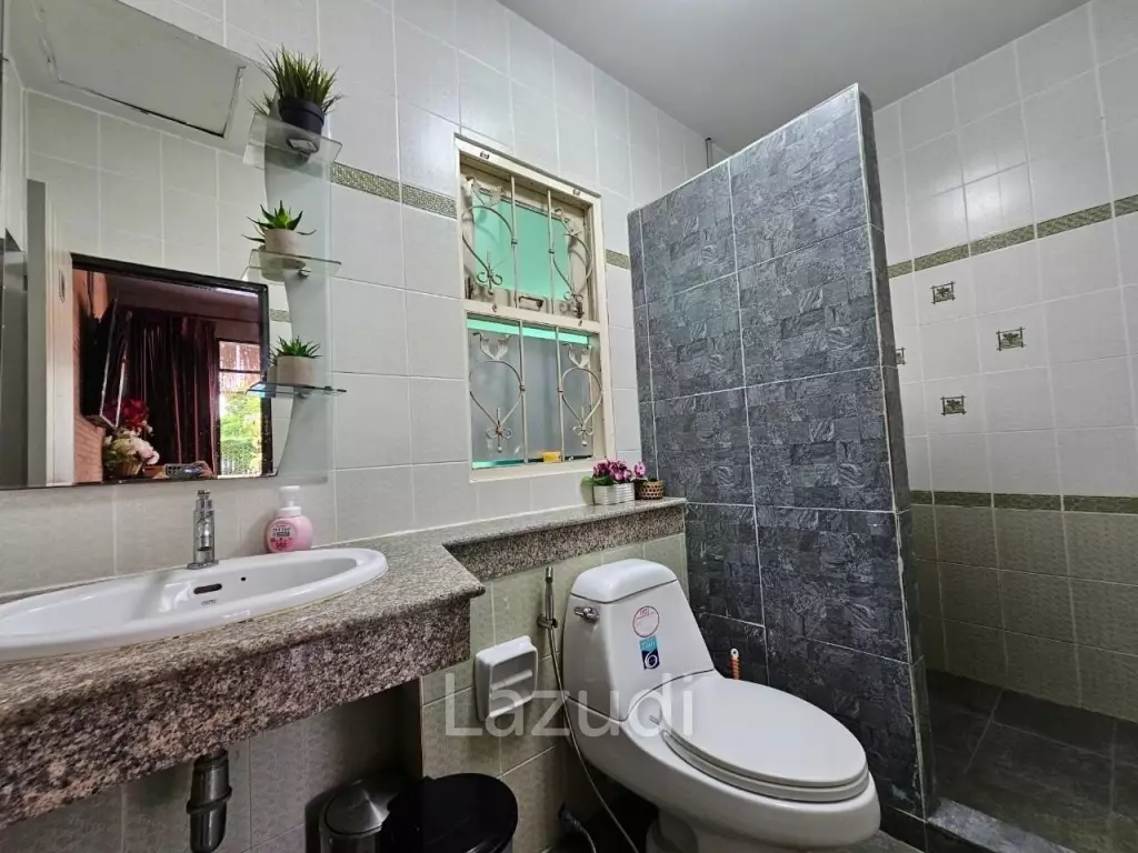 4 Bedrooms Jomtien House for Sale