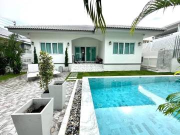 4Bedrooms House for Sale in Jomtien