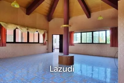 Land and Building for Sale in Huay Yai