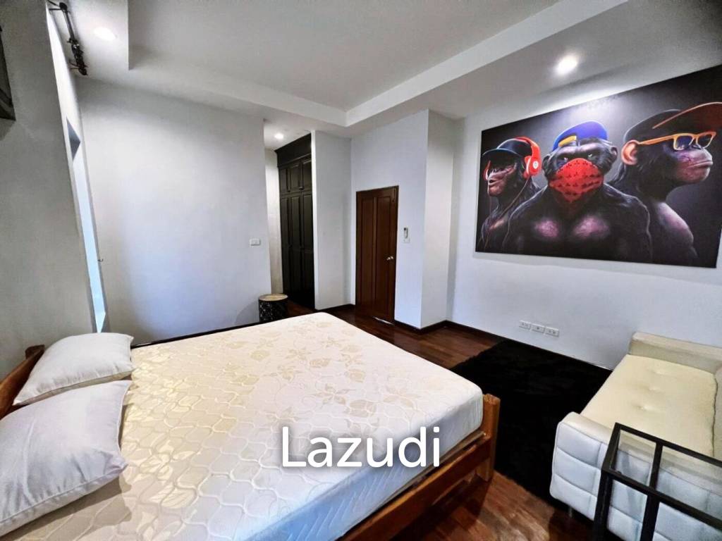 3 Bedrooms 350 SQ.M House in Mabprachan Lake