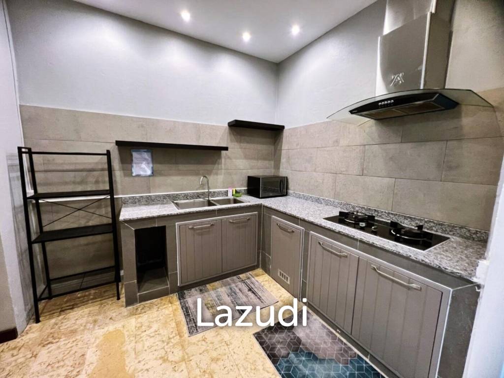 3 Bedrooms 350 SQ.M House in Mabprachan Lake