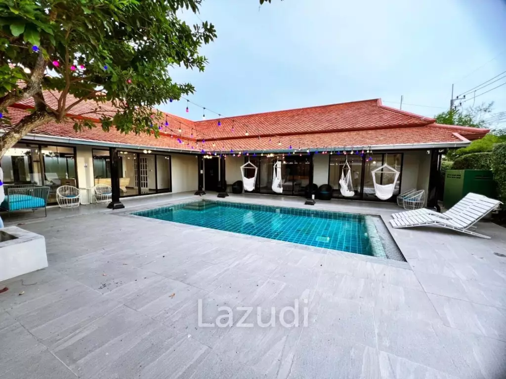 3 Bedrooms 350 SQ.M House in Mabprachan Lake