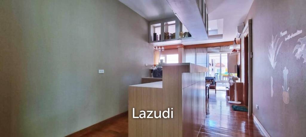 4 Bed Thai Modern Style House in Bangsaray