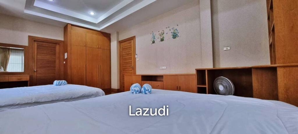 4 Bed Thai Modern Style House in Bangsaray