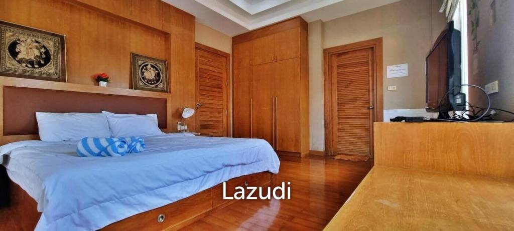 4 Bed Thai Modern Style House in Bangsaray