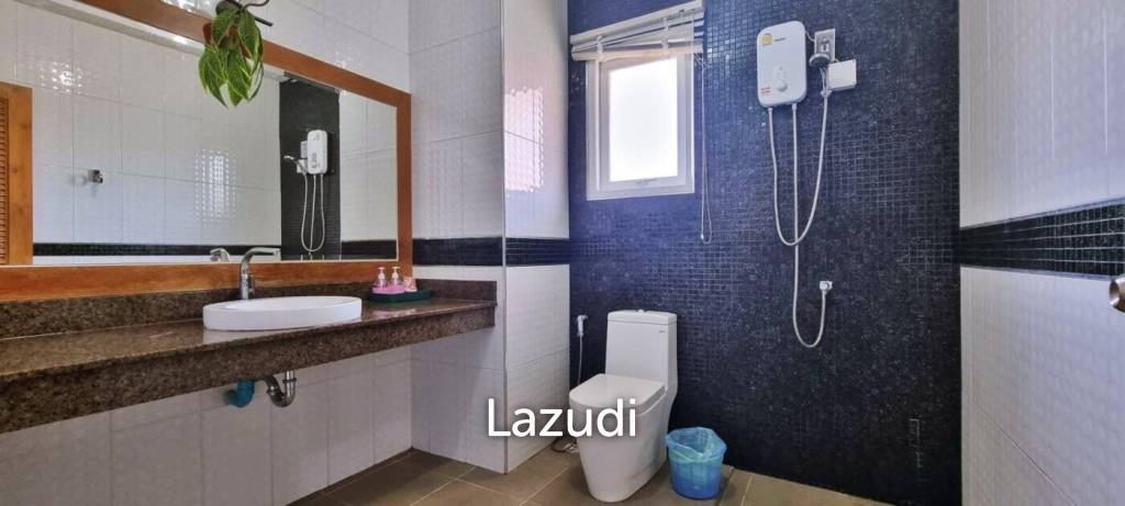 4 Bed Thai Modern Style House in Bangsaray