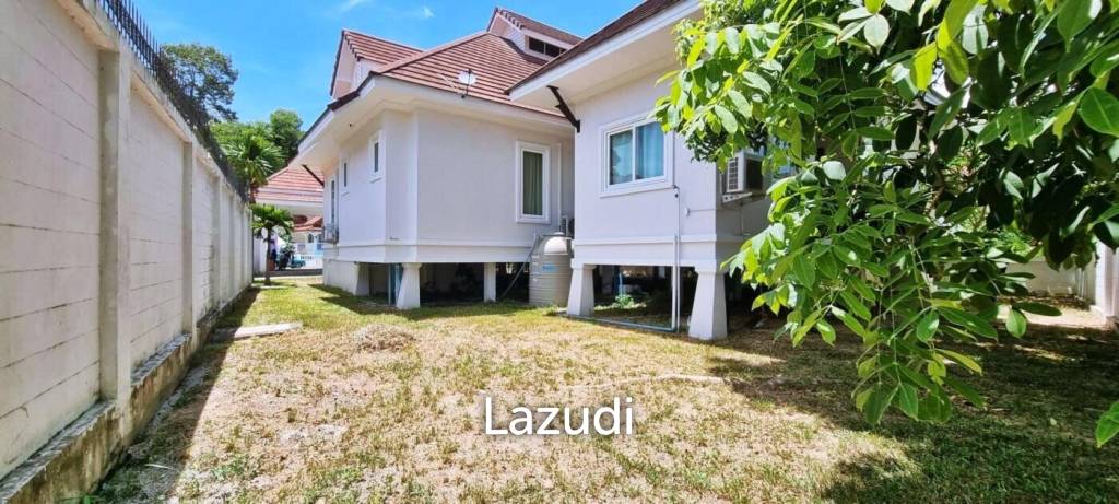 4 Bedrooms 280 SQ.M House in Bang Saray