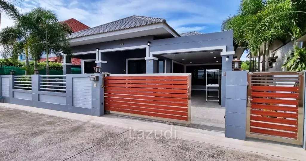 3 Beds 200 SQ.M House in Siam Country Club