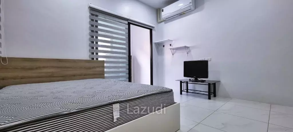 3 Beds 200 SQ.M House in Siam Country Club