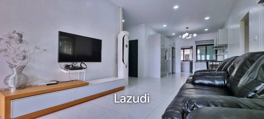3 Beds 200 SQ.M House in Siam Country Club