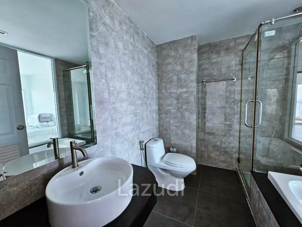 1 Bed 2 Bath 72 SQ.M AD Hyatt Condominium