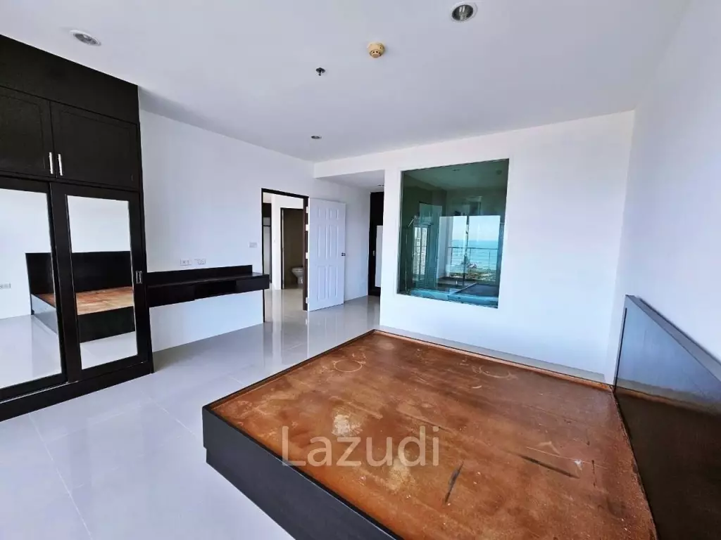 1 Bed  2 Bath 72SQ.M AD Hyatt Condominium