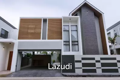 4 Bed 326 SQ.M Luxury House in East Pattaya