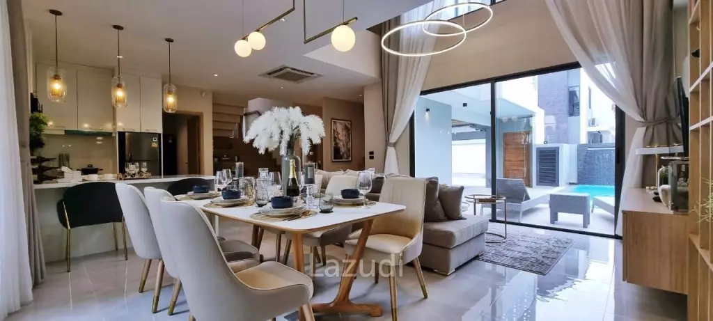 4 Bedrooms 290 SQ.M House in East Pattaya