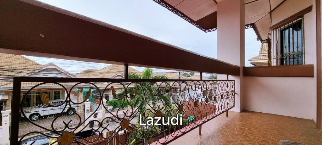 4 Bedrooms 330 SQ.M House in East Pattaya