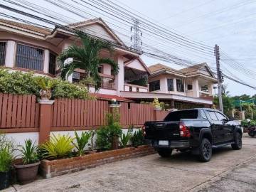 4 Bedrooms 330 SQ.M House in East Pattaya
