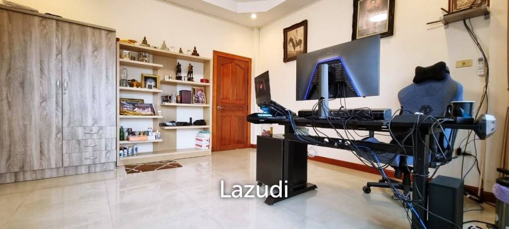 4 Bedrooms 330 SQ.M House in East Pattaya