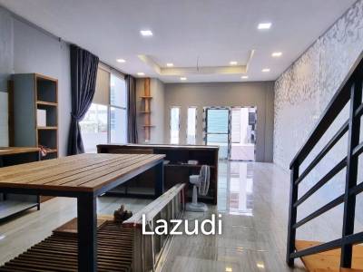 1 Bed 2 Bath 145 SQ.M Jomtien Plaza Condotel