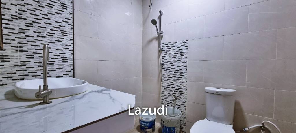 1 Bed 2 Bath 145 SQ.M Jomtien Plaza Condotel