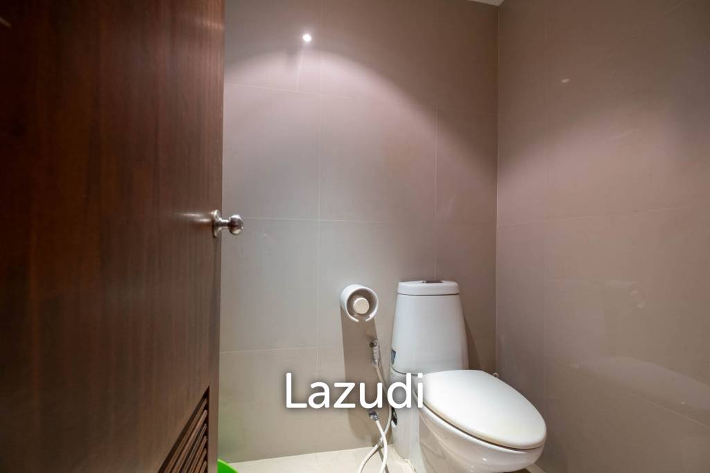 6th Floor One Bedroom Condo in Twin Peaks