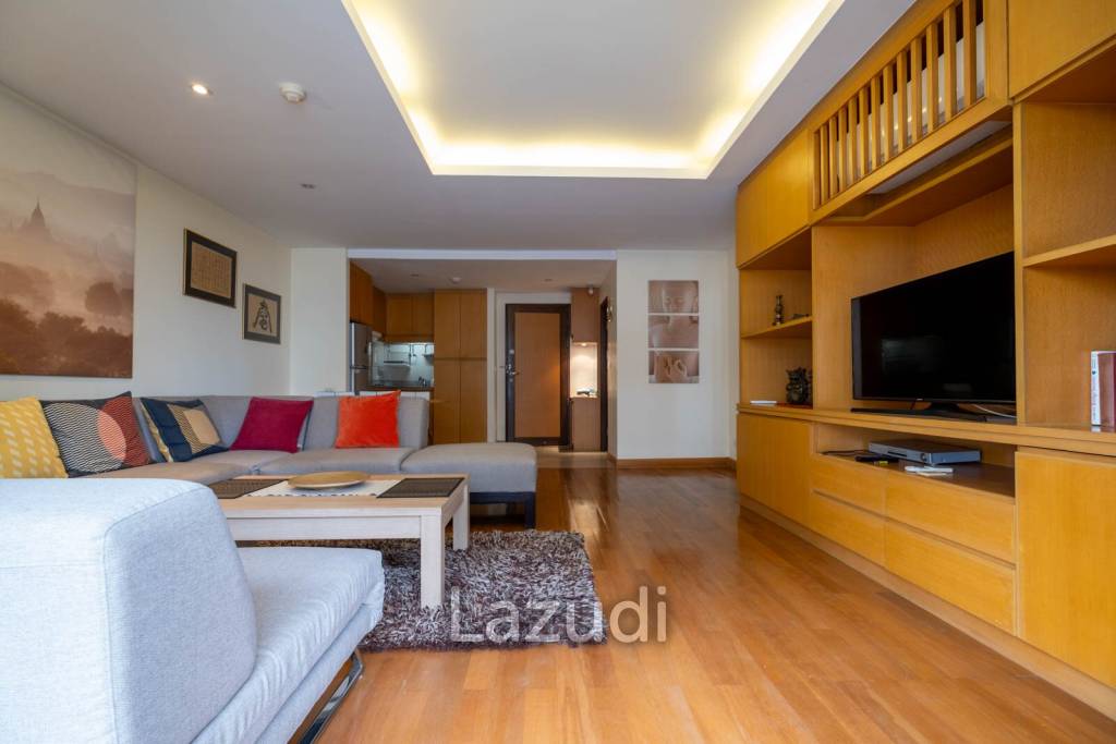 6th Floor One Bedroom Condo in Twin Peaks