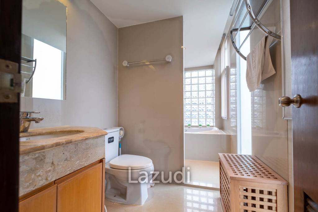 6th Floor One Bedroom Condo in Twin Peaks